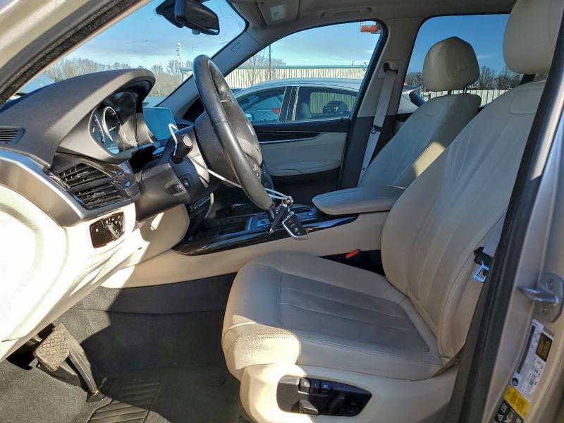 Photo 7 from auction – 2016 BMW X5 XDRIVE3 with VIN 5UXKR0C54G0U12582