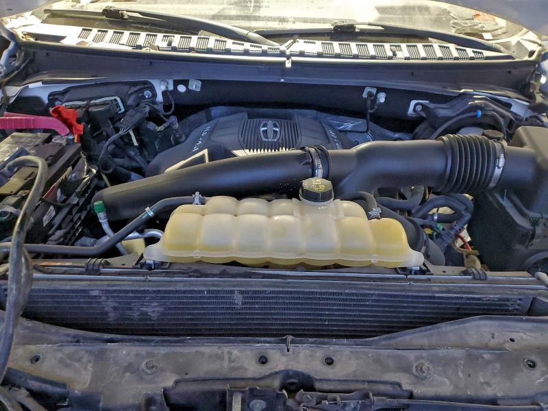 Photo 12 from auction – 2019 LINCOLN NAVIGATOR with VIN 5LMJJ2LT8KEL05750