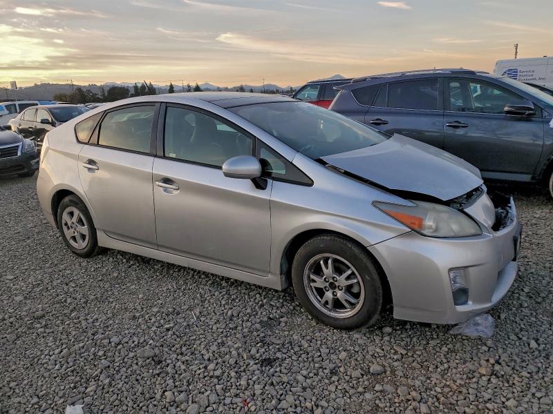Photo 4 from auction – 2011 TOYOTA PRIUS with VIN JTDKN3DU6B1411747