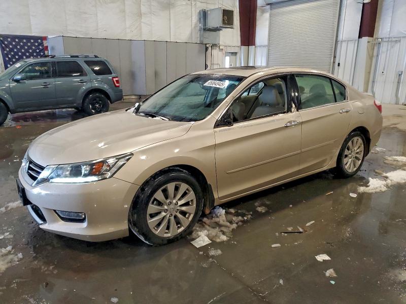 HONDA ACCORD EXL 2013 with VIN 1HGCR3F82DA036713 - Photo from auction
