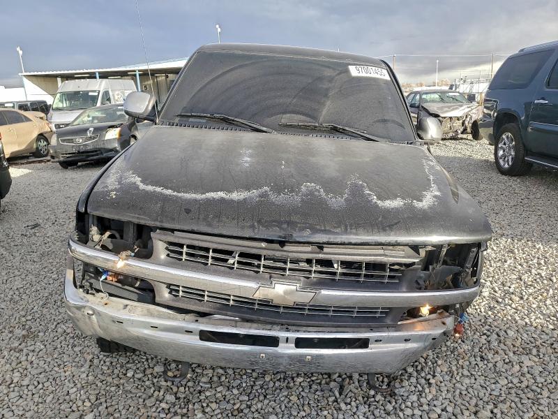 Photo 5 from auction – 2002 CHEVROLET SILVER1500 with VIN 2GCEK19T521233818