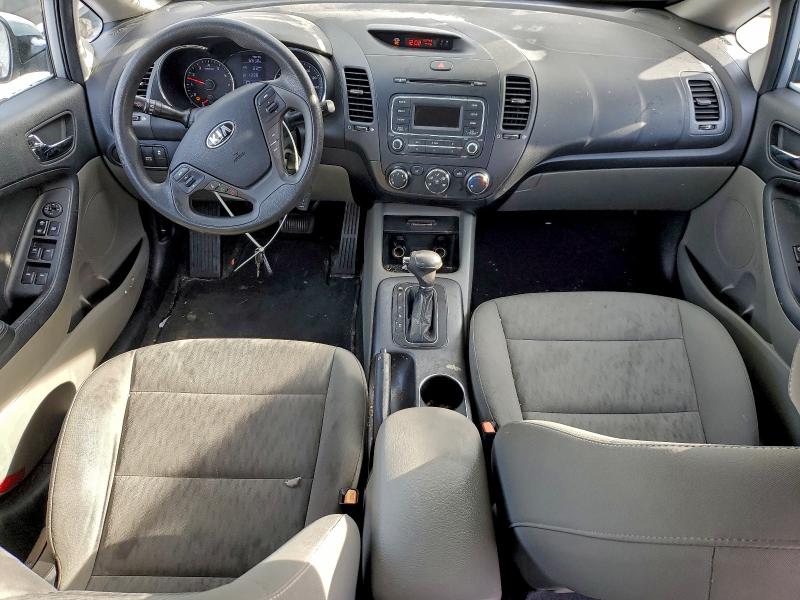 Photo 8 from auction – 2015 KIA FORTE LX with VIN KNAFK4A69F5437373