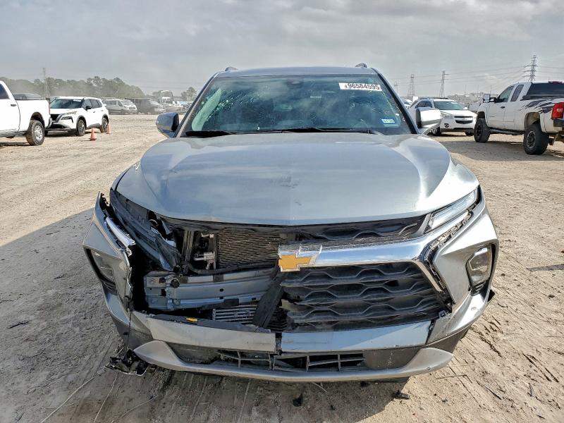 Photo 5 from auction – 2024 CHEVROLET BLAZER 3LT with VIN 3GNKBDR42RS199744