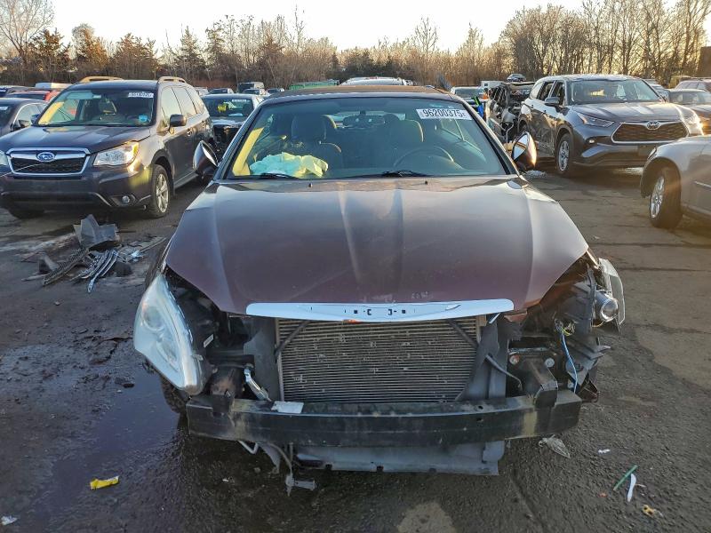 Photo 5 from auction – 2012 CHRYSLER 200 TOURIN with VIN 1C3BCBEG1CN249288
