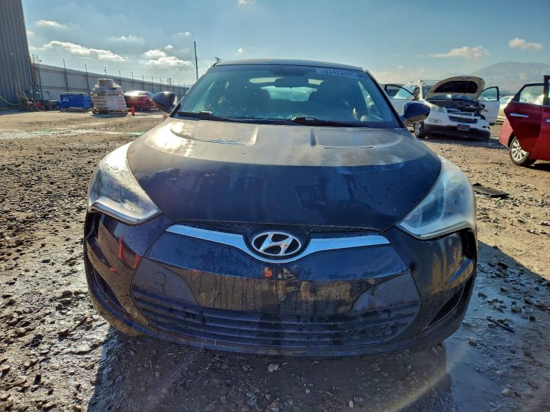 Photo 5 from auction – 2016 HYUNDAI VELOSTER with VIN KMHTC6AD9GU257729
