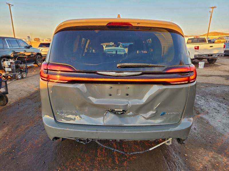 Photo 6 from auction – 2022 CHRYSLER PACIFICA H with VIN 2C4RC1L74NR184272