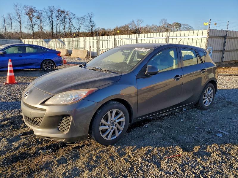 MAZDA 3 I 2013 with VIN JM1BL1LP7D1796731 - Photo from auction