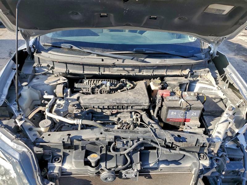 Photo 12 from auction – 2015 NISSAN ROGUE S with VIN KNMAT2MV2FP565931