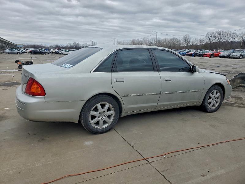 Photo 3 from auction – 2000 TOYOTA AVALON XL with VIN 4T1BF28B3YU098918