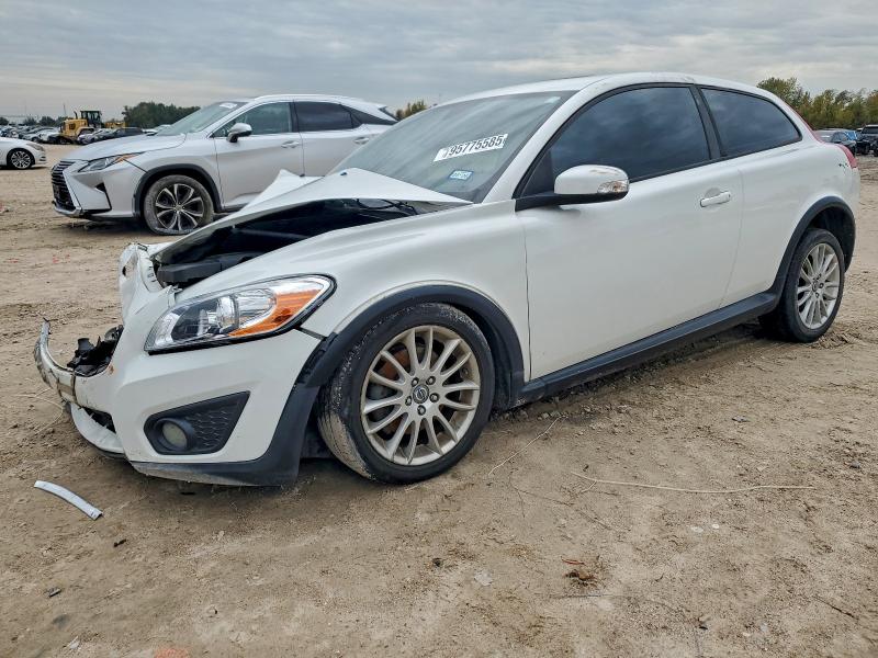 VOLVO C30 T5 2011 with VIN YV1672MK6B2247361 - Photo from auction