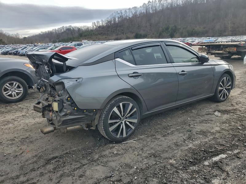 Photo 3 from auction – 2022 NISSAN ALTIMA with VIN 1N4BL4CW7NN318415