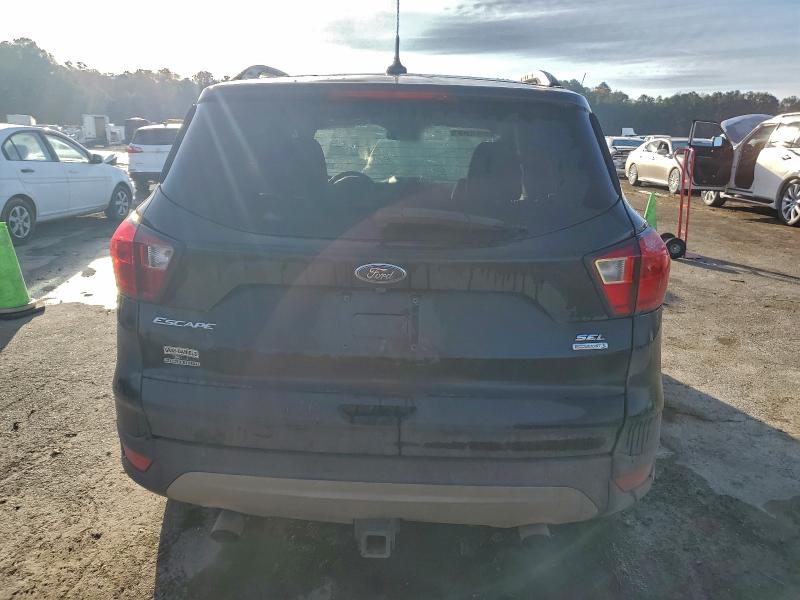 Photo 6 from auction – 2019 FORD ESCAPE SEL with VIN 1FMCU0HD5KUC31542