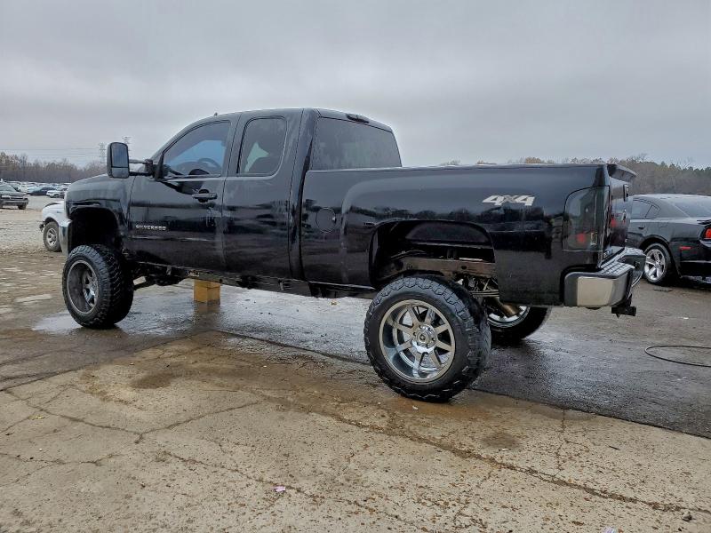 Photo 2 from auction – 2013 CHEVROLET SILVERADO with VIN 1GCRKSE70DZ298845
