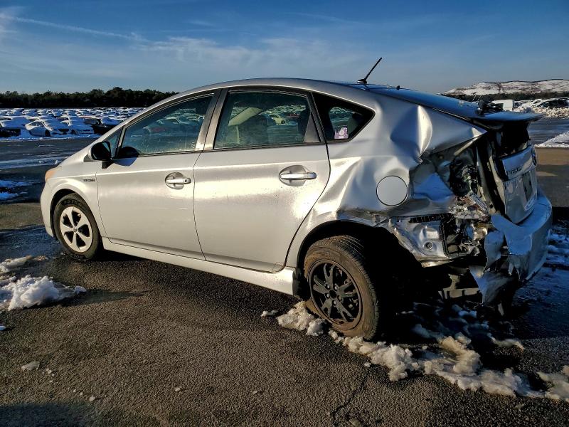 Photo 2 from auction – 2012 TOYOTA PRIUS with VIN JTDKN3DU7C0336354