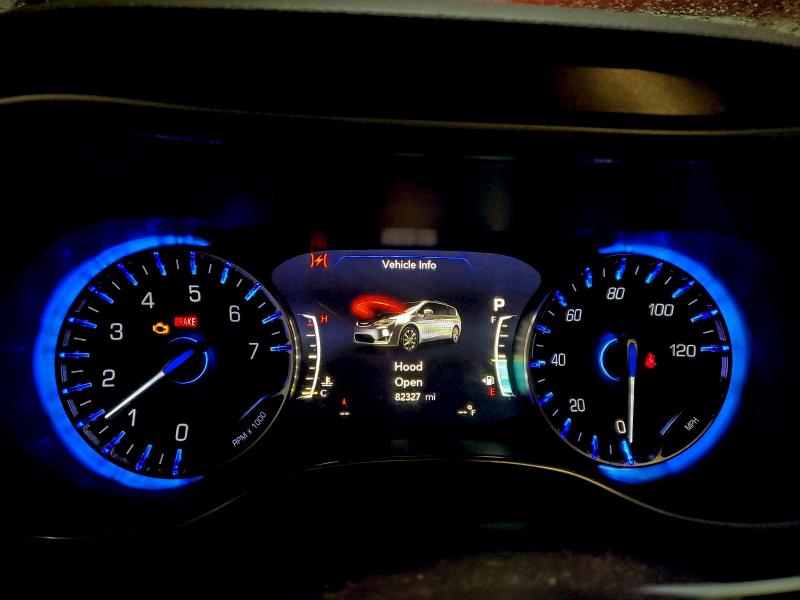 Photo 9 from auction – 2018 CHRYSLER PACIFICA with VIN 2C4RC1EG0JR333932