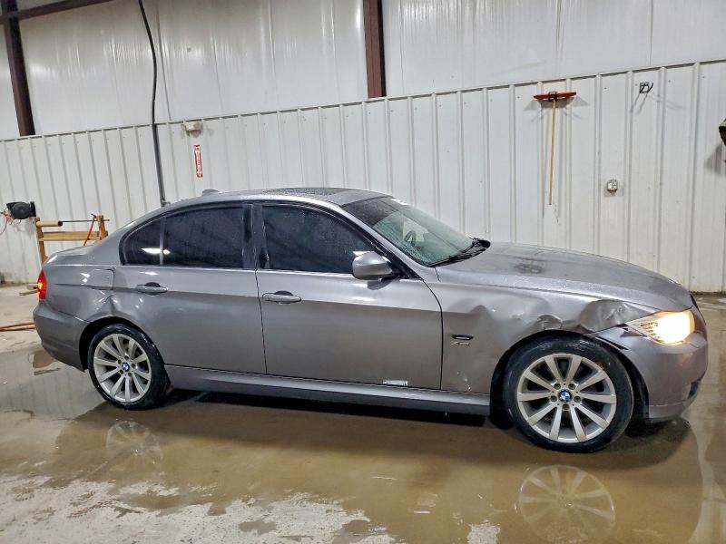 Photo 4 from auction – 2011 BMW 328 XI with VIN WBAPK7C54BA463634