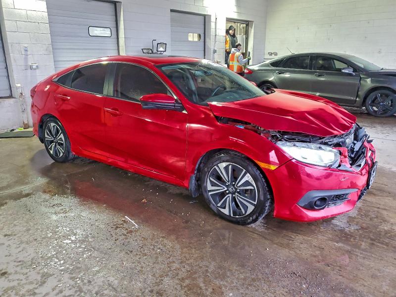 Photo 4 from auction – 2016 HONDA CIVIC EXL with VIN 2HGFC1F70GH656587
