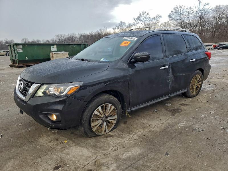 NISSAN PATHFINDER 2017 with VIN 5N1DR2MN9HC682696 - Photo from auction