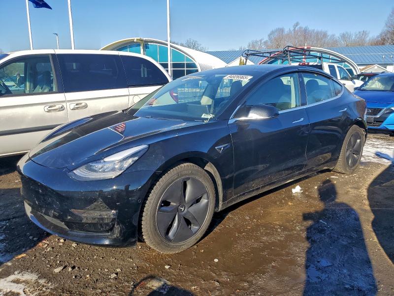 TESLA MODEL 3 2019 with VIN 5YJ3E1EA2KF317031 - Photo from auction