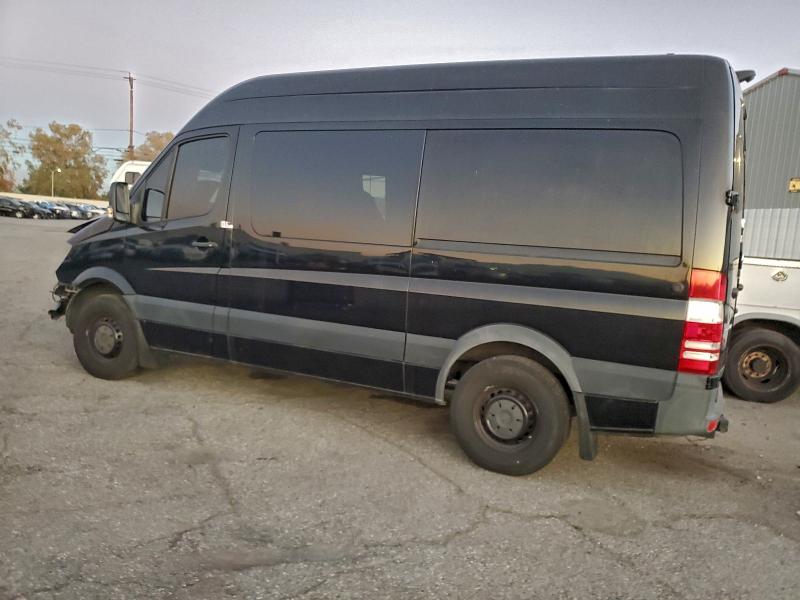 Photo 2 from auction – 2017 MERCEDES-BENZ SPRINTER 2 with VIN WD4PE7CD1HP543230