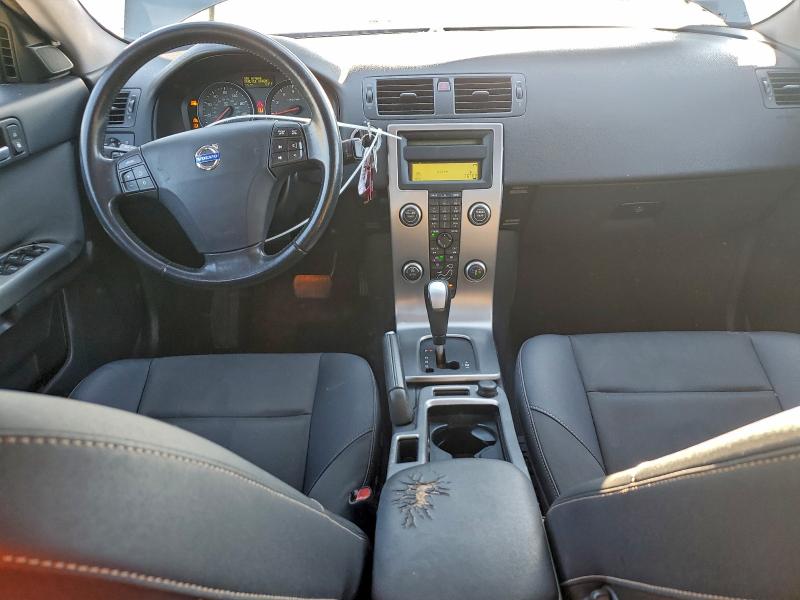 Photo 8 from auction – 2010 VOLVO S40 2.4I with VIN YV1382MS2A2486744