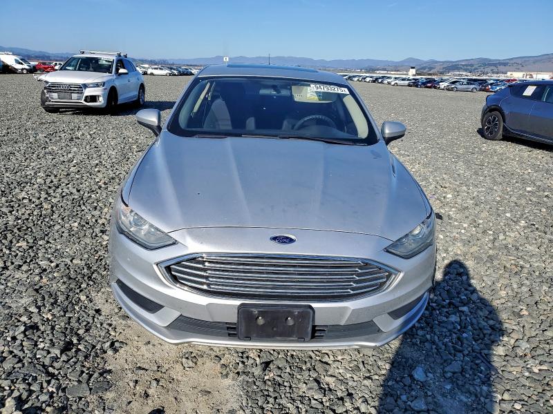 Photo 5 from auction – 2018 FORD FUSION with VIN 3FA6P0LU6JR103130