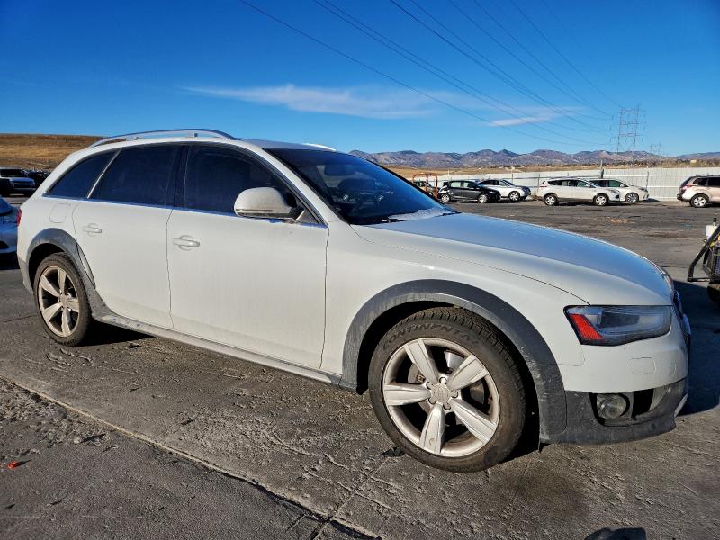 Фото 4 с аукциона – 2014 AUDI A4 ALLROAD с VIN WA1TFAFL5EA016919