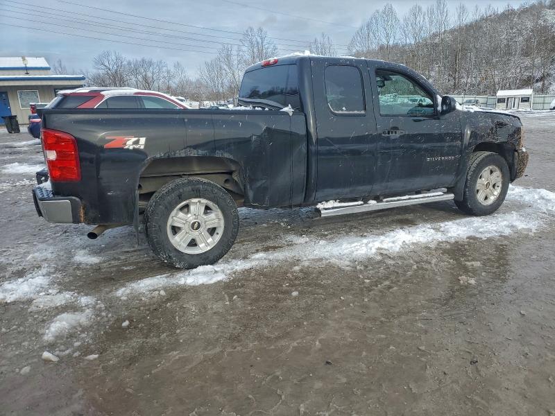Photo 3 from auction – 2011 CHEVROLET SILVERADO with VIN 1GCRKSE38BZ457654