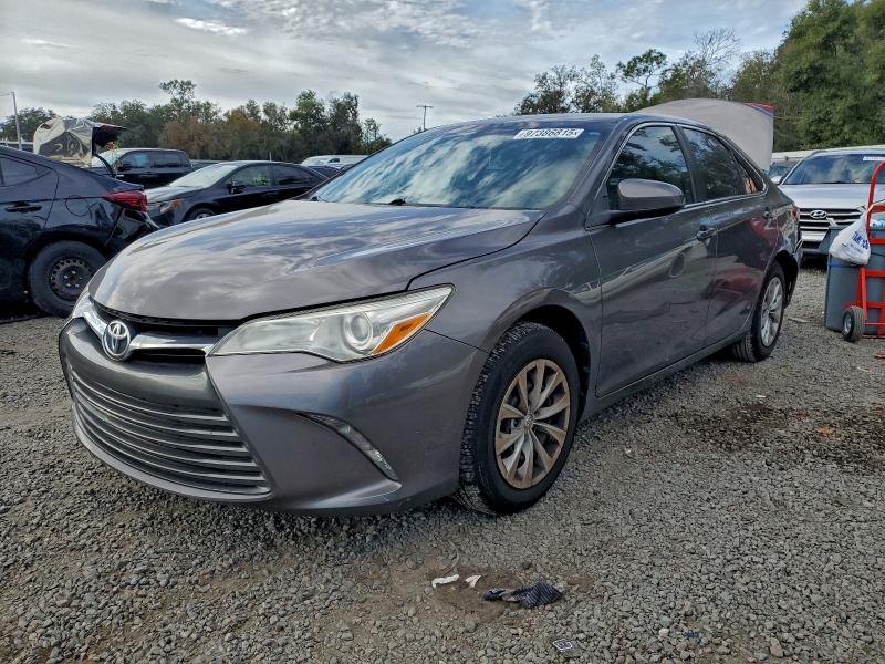TOYOTA CAMRY LE 2017 with VIN 4T1BF1FK9HU372653 - Photo from auction