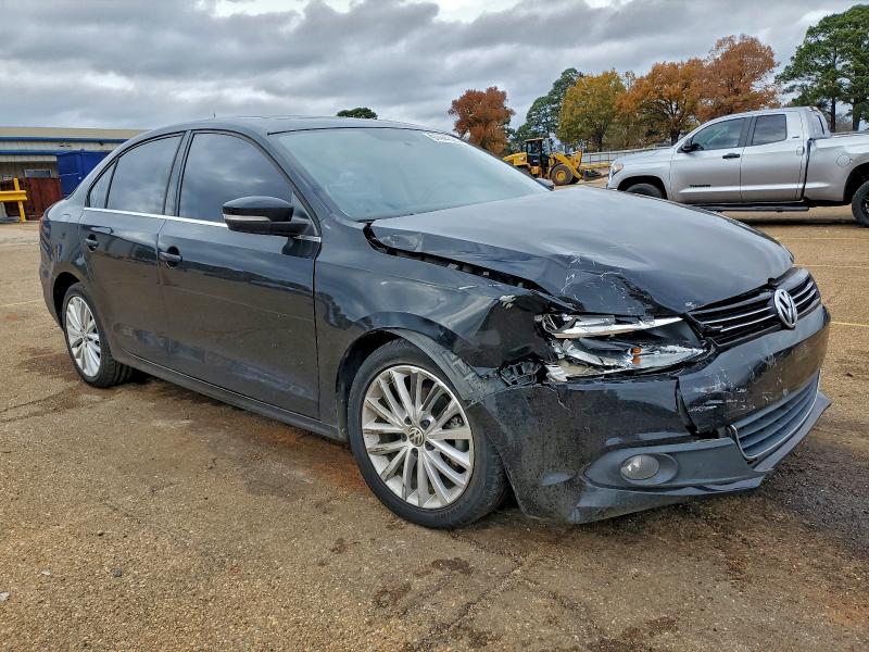Photo 4 from auction – 2012 VOLKSWAGEN JETTA SEL with VIN 3VWLX7AJ8CM327611