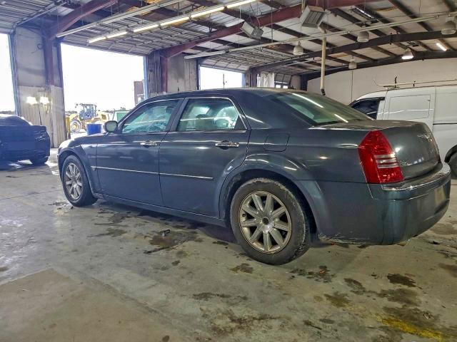 Photo 2 from auction – 2007 CHRYSLER 300C with VIN 2C3KA63H57H683995