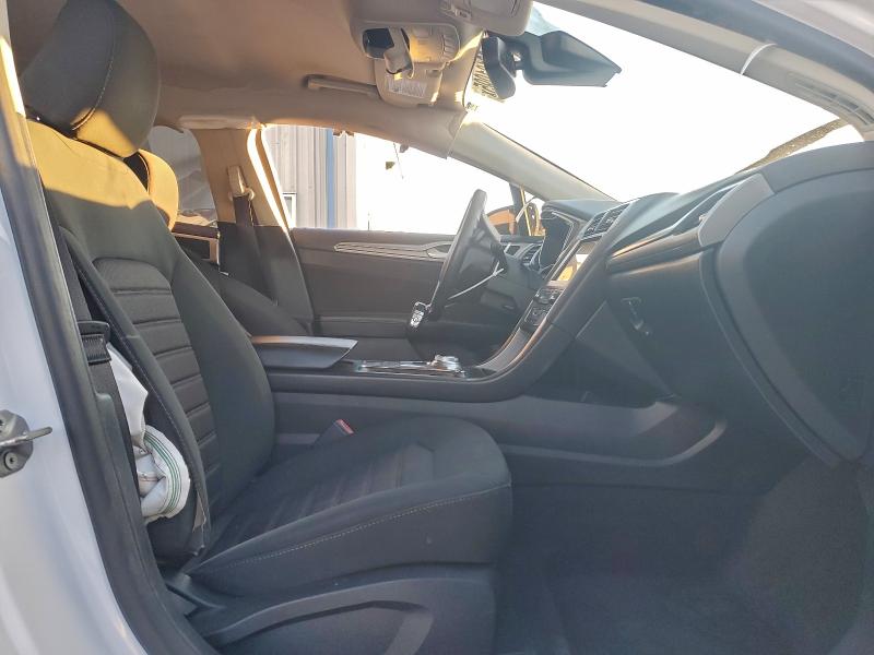 Photo 7 from auction – 2020 FORD FUSION SE with VIN 3FA6P0HD4LR165850