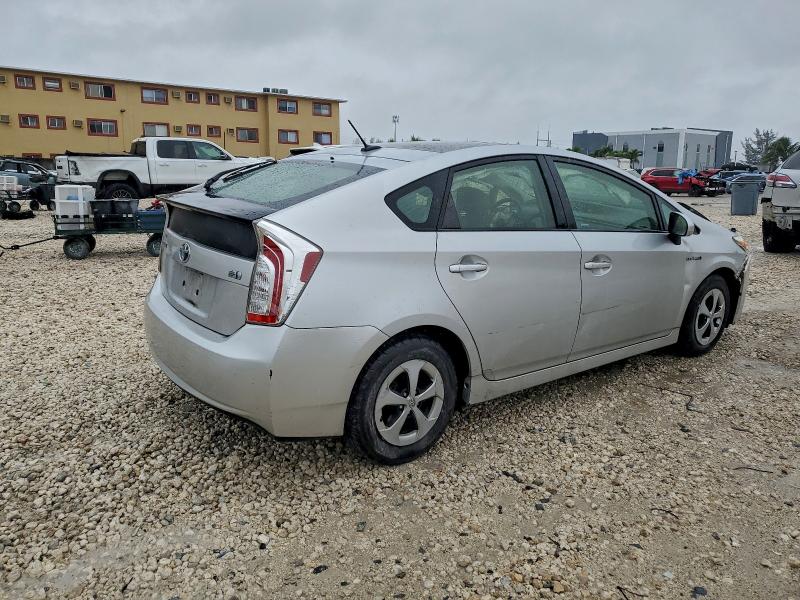 Photo 3 from auction – 2015 TOYOTA PRIUS with VIN JTDKN3DU3F0402550