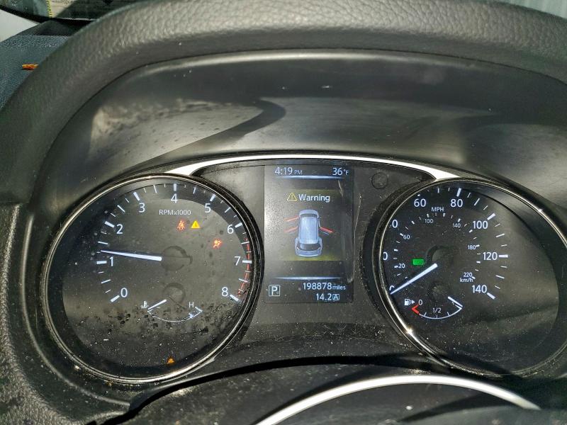 Photo 9 from auction – 2015 NISSAN ROGUE S with VIN KNMAT2MV2FP531570