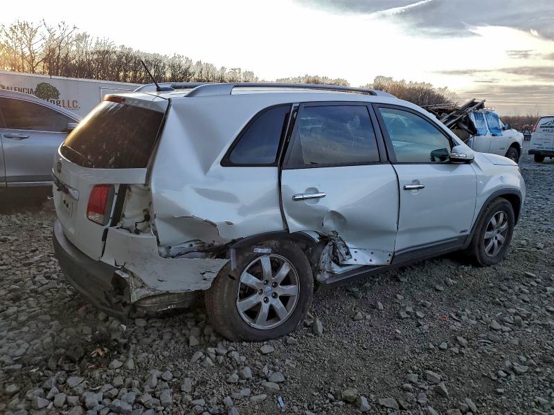 Photo 3 from auction – 2012 KIA SORENTO BA with VIN 5XYKTDA24CG229691