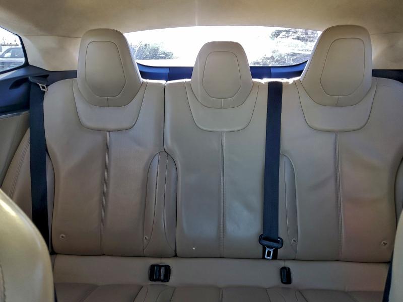 Photo 10 from auction – 2015 TESLA MODEL S with VIN 5YJSA1E16FF120263