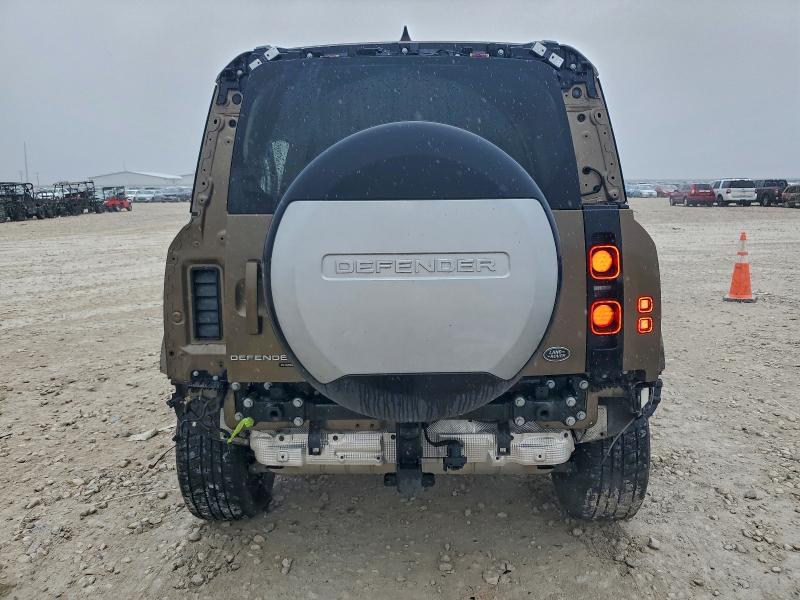 Photo 6 from auction – 2022 LAND ROVER DEFENDER 1 with VIN SALEP7RU7N2105297