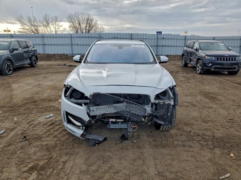 Photo 5 from auction – 2018 JAGUAR F-PACE R - with VIN SADCL2EV6JA246443