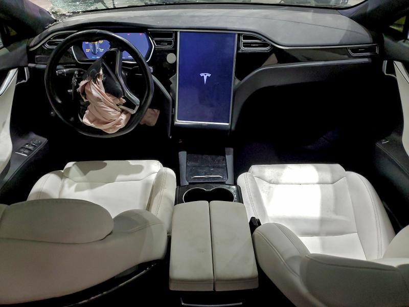 Photo 8 from auction – 2018 TESLA MODEL S with VIN 5YJSA1E22JF246427