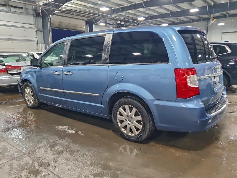 Photo 2 from auction – 2012 CHRYSLER TOWN & COU with VIN 2C4RC1CG0CR117195