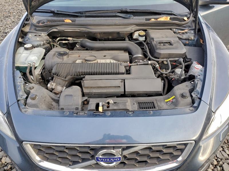 Photo 11 from auction – 2011 VOLVO C30 T5 with VIN YV1672MK8B2233977