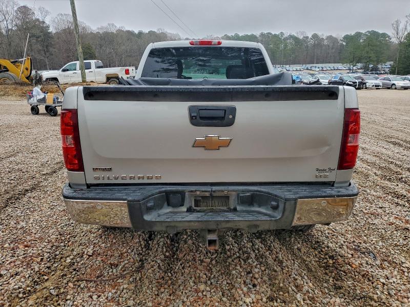 Photo 6 from auction – 2010 CHEVROLET SILVERADO with VIN 1GCSCTE08AZ250545
