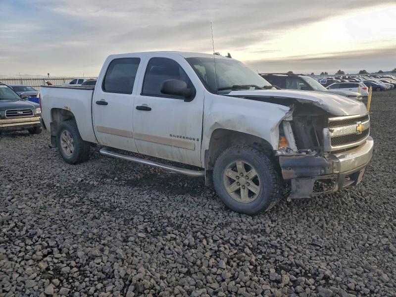 Foto 4 de la subasta – 2007 CHEVROLET SILVERADO con VIN 2GCEK13C771657047