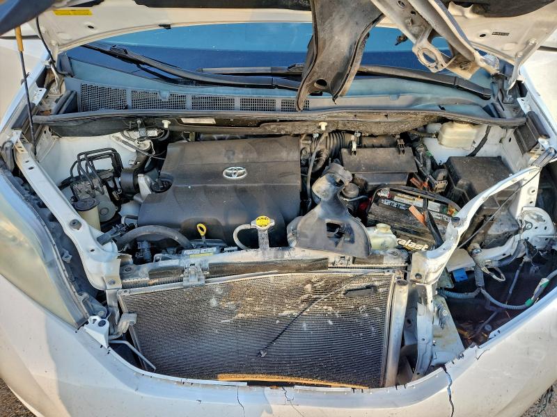 Photo 12 from auction – 2013 TOYOTA SIENNA LE with VIN 5TDKK3DC1DS307284