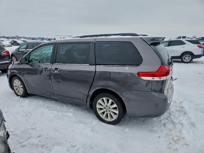 Photo 2 from auction – 2014 TOYOTA SIENNA LE with VIN 5TDJK3DC8ES086084