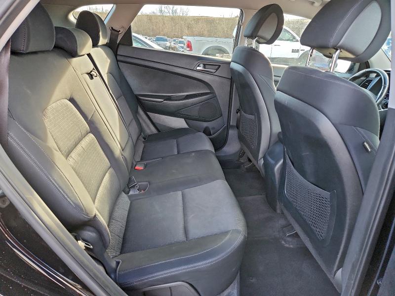 Photo 11 from auction – 2016 HYUNDAI TUCSON LIM with VIN KM8J3CA22GU079019