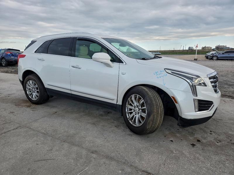 Photo 4 from auction – 2017 CADILLAC XT5 with VIN 1GYKNARSXHZ114433