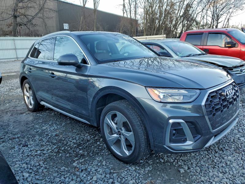 Photo 4 from auction – 2022 AUDI Q5 PREMIUM with VIN WA1EAAFYXN2026391