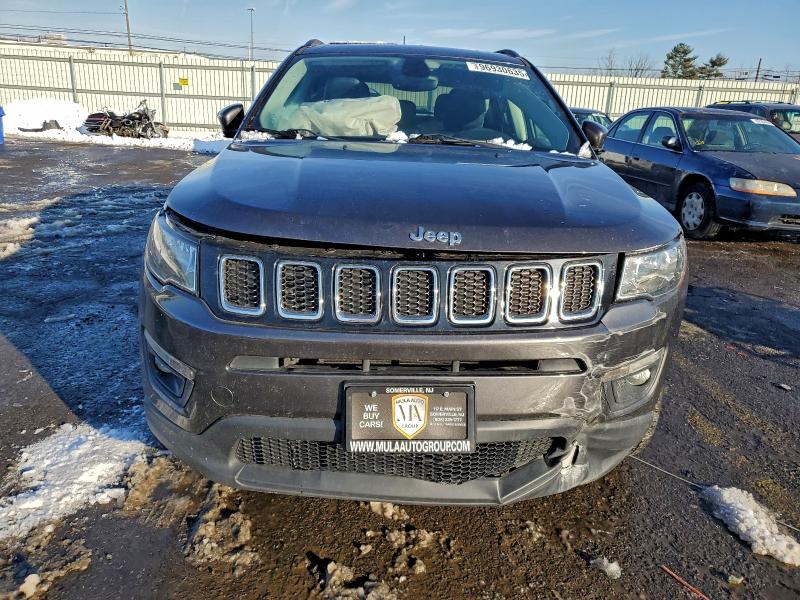Photo 5 from auction – 2017 JEEP COMPASS LA with VIN 3C4NJDBB6HT639765