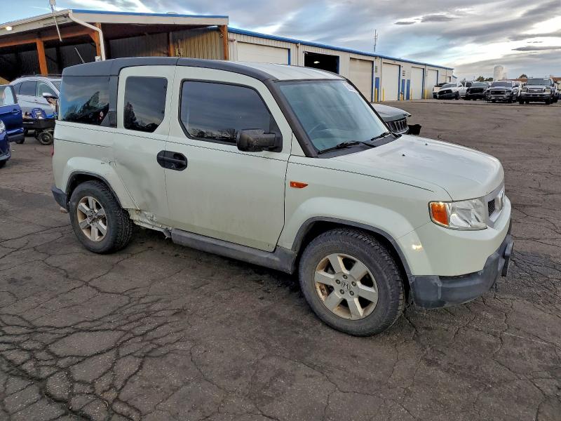 Photo 4 from auction – 2010 HONDA ELEMENT with VIN 5J6YH2H72AL006286